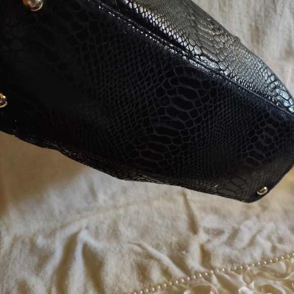 Michael Kors Snake Embossed Shoulder Bag - Picture 11 of 15